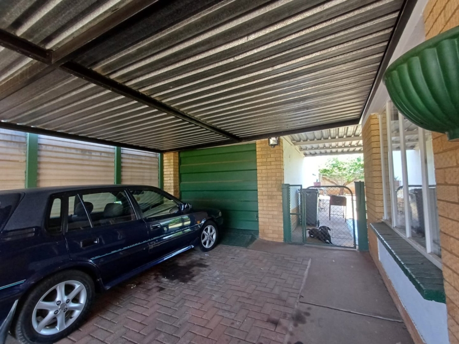 3 Bedroom Property for Sale in Stilfontein Ext 4 North West